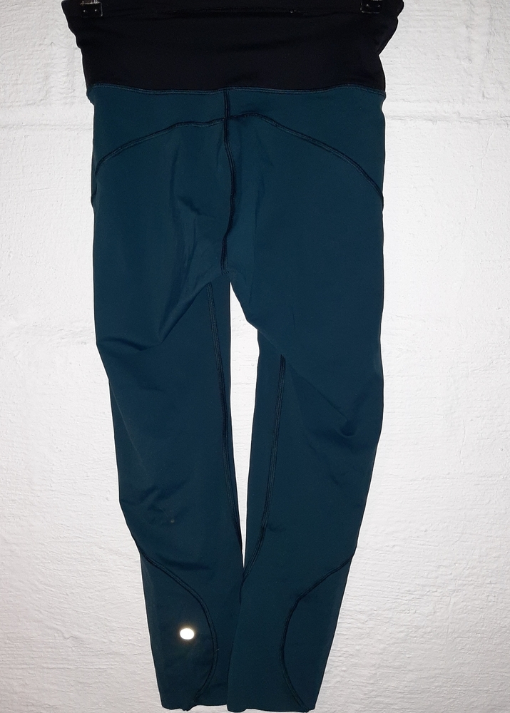 Lululemon Run the Day Submarine Capri Pants Sz 4 - Picture 4 of 11